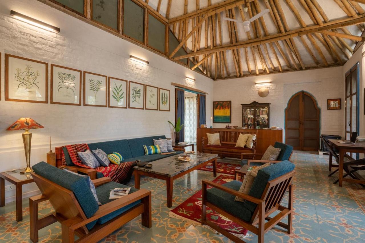 Lohonostays Bamboo House Sadhrana Bagh Гургаон Экстерьер фото