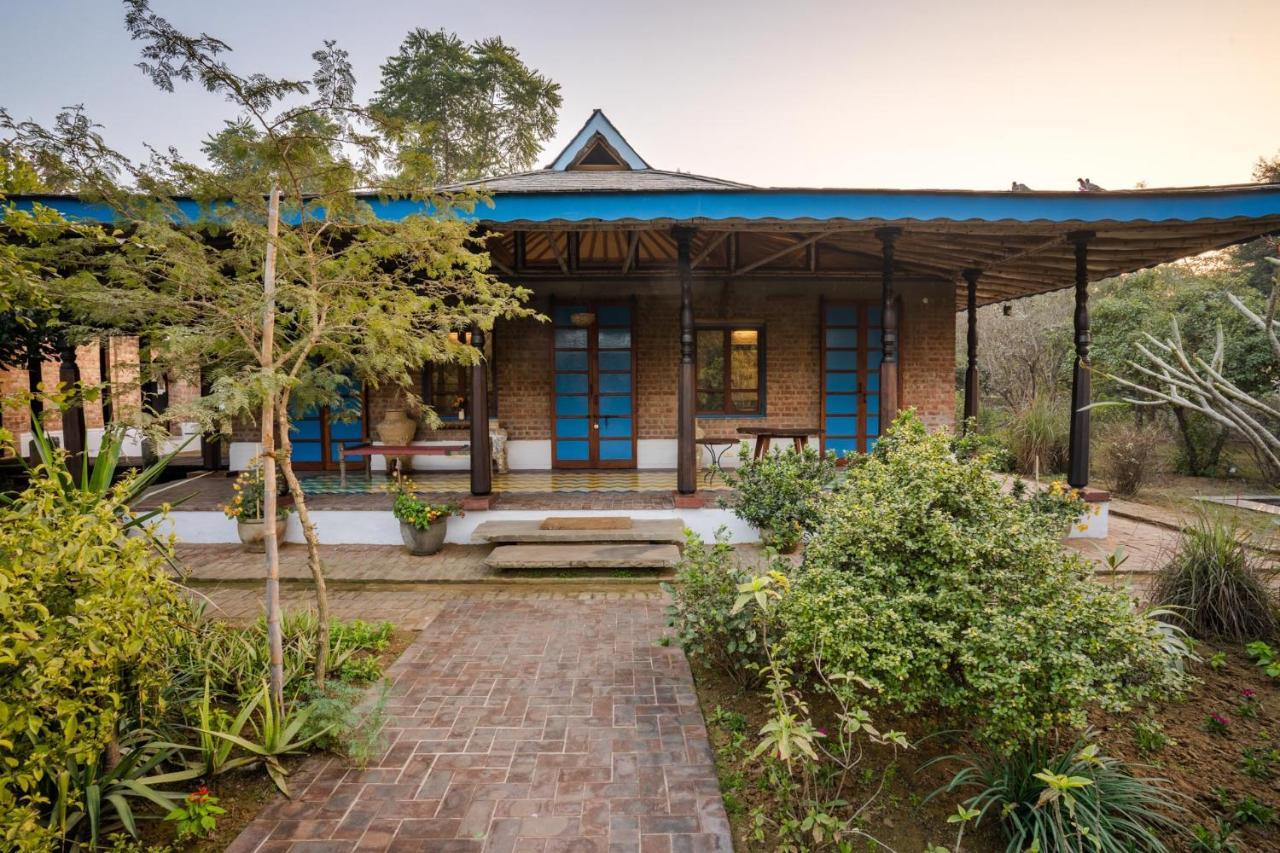 Lohonostays Bamboo House Sadhrana Bagh Гургаон Экстерьер фото